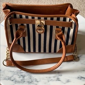 Charming Charlie purse
